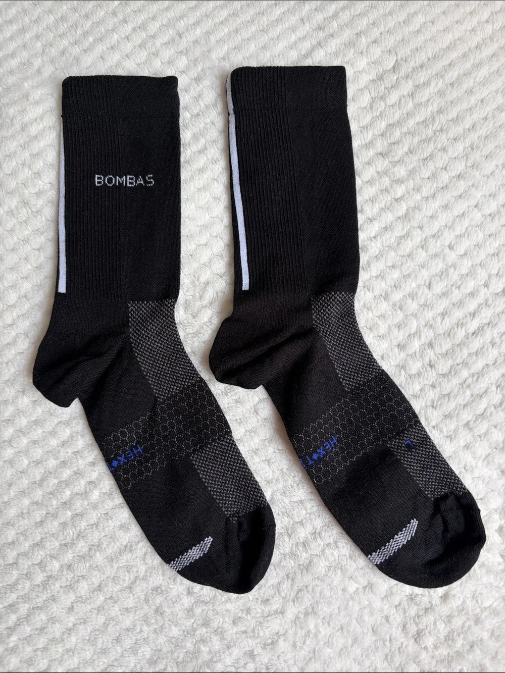 NWOT Bombas Women’s UltraLite Sport Half Calf Black Socks - Unisex Large